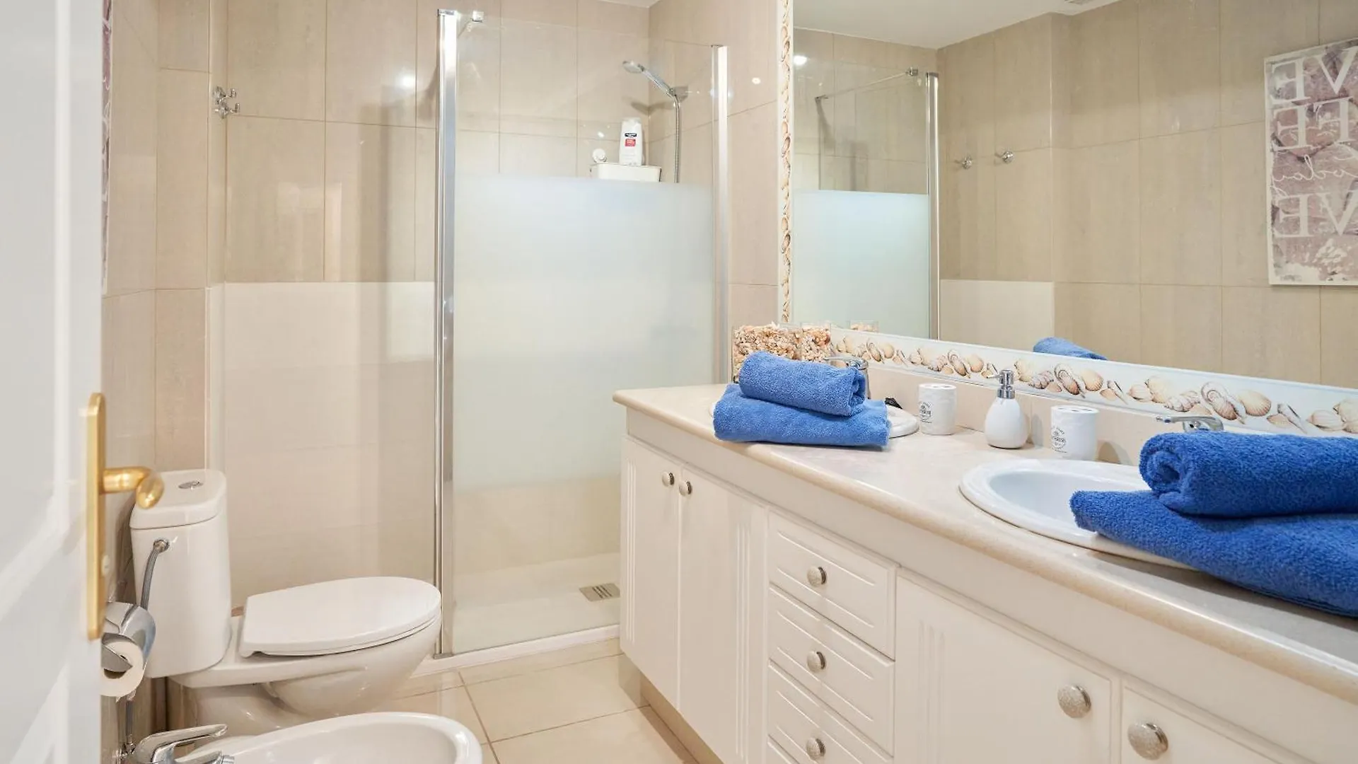 Terrazas Del Duque Beach Apartment Адехе